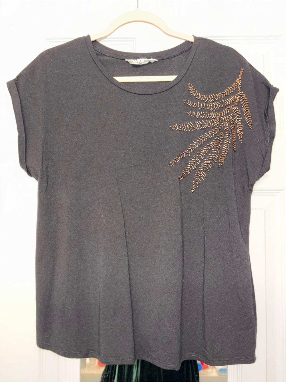 Black Short-Sleeve Tee with Bronze Bead Fern Accent